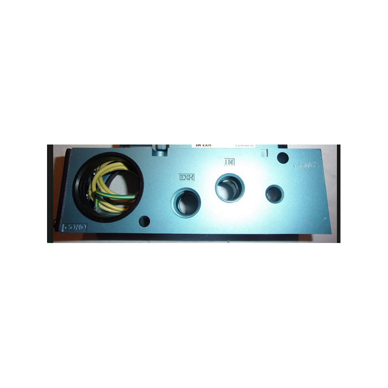 Embase individuelle pour Mac valves Serie 82 3/8" BSPP